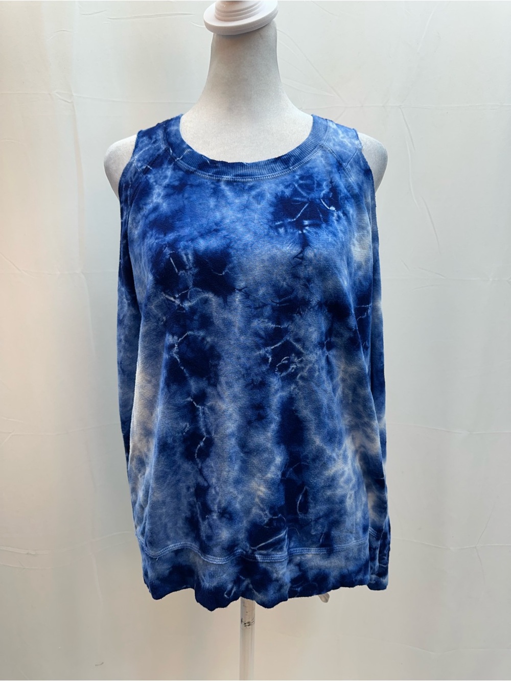 Tyler Jacobs Blue Tie-Dye Long Sleeve Cold Shoulder Top XS/S